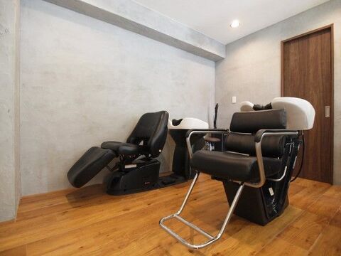 【千里丘】≪完全週休2日制≫≪土日休みOK≫≪頑張った分稼げる≫心身ともに健康であるために働きやすい環境が整っています！プライベートも充実させながらしっかり稼げる♪Grandir（グランディール）からスタイリスト（美容師）の求人☆★