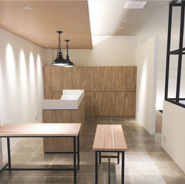 【大街道駅】≪完全週休二日制・社会保険完備・早番遅番あり・産休育休制度あり・アイラッシュメニューあり≫トレンドを取り入れたメニューがあり入客チャンス多数！幅広い年代のお客様がご来店されるトータルビューティーサロン「BRICK HAIR&SPA 松山（ブリックヘアアンドスパマツヤマ）」からスタイリスト（美容師）の求人☆★