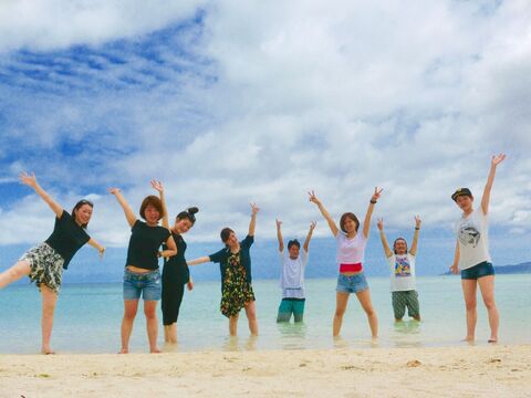 【烏丸】≪月7,8日休み≫≪社会保険完備≫≪育児休暇あり≫自分の技術にしっかり向き合い、プロの美容師としてしっかり成長できます！仕事もプライベートも充実しながら一流の美容師を目指せます！afeel（エフィール）からスタイリスト（美容師）の求人☆★