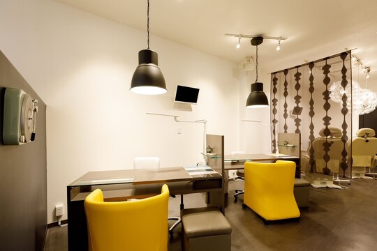 【小諸駅】◆社会保険完備・実働8時間◆カウンセリングやケアにも注力。高単価でしっかりお客様と関わりたい方には特におすすめです！一流の技術を提供できる「Nail Ganesha（ネイルガネーシャ）」からネイリスト（ネイル）の求人☆☆