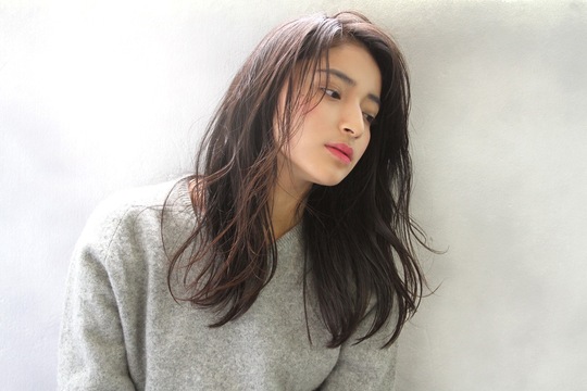 【JR吹田】≪月給25万円≫≪月8日休み選択OK≫≪20時退勤OK≫少人数制な地域密着型のヘアケア&髪質改善が人気なヘアサロン！「Loa（ロア）」からスタイリスト（美容師）の求人☆★