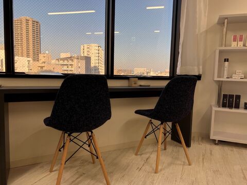 【南森町】≪完全週休2日≫≪社会保険完備≫家庭のある方含め働きやすい環境！マンツーマン接客でお客様と丁寧に関われるサロン！「Ar 南森町店（アール ミナミモリマチテン）」からスタイリスト（美容師）の求人☆★