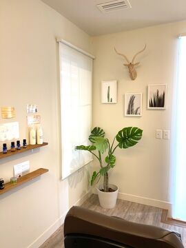 【外環沿い富田林】 月8日休み  社会保険完備 実力派オーナーが手がけるトータルビューティーサロン！技術を学びたい、講師活動をされたい方にぴったりなサロンです！「lulu CHARIS（ルルカリス）」からスタイリスト（美容師）の求人☆☆