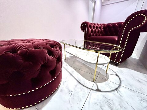 【梅田】◆大卒未経験者多数・未経験歓迎・社会保険完備・産休育休制度あり◆未経験からでも高収入を目指せます！少数精鋭サロンで多数出店予定！店長としてのキャリアパスも用意しています！「ハーブピーリング専門店 HERBERRY 大阪梅田店（ハーブピーリングセンモンテンハーバリーオオサカウメダテン）」からエステティシャンの求人☆☆