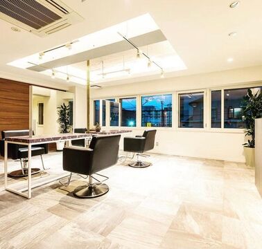 【西28丁目】≪土日祝休みOK≫≪20時までに退勤可≫≪16時までの勤務OK≫スタッフさんを思いやり、働きやすい環境作りをしています！仕事もプライベートも充実させたい！そんな方にオススメです！「Lapasa（ラパサ）」からスタイリスト（美容師）の求人★☆★