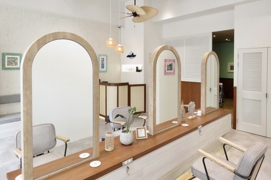 【宇都宮駅】≪社会保険完備≫≪完全週休2日制≫≪完全マンツーマン接客≫≪残業なし≫平均単価は12000円！ママさんの応募も歓迎！髪や体に優しいオーガニック薬剤にこだわったスタイリストオンリーサロン「nalu 宇都宮店（ナル ウツノミヤテン）」からスタイリスト（美容師）の求人★☆