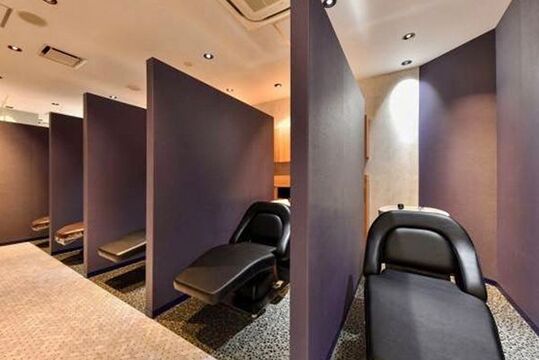 【天王寺】 ≪実働7,8時間≫≪月4回・日曜日は18時退勤≫≪社会保険完備≫デザインカラーも髪質改善も人気のヘアサロン！入客チャンスが多い環境です！「fizelle あべのルシアス店（フィゼルアベノルシアステン）」からスタイリスト（美容師）の求人☆★☆