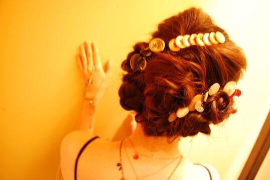 【JR芦屋】≪実働8時間、休憩1時間あり≫≪土日祝は18時まで≫≪早番遅番制度あり≫≪完全週休2日≫≪有給休暇、夏季年末年始休暇あり≫あなたのペースに合わせてスタイリストデビューが目指せる！技術はもちろん、フレンドリーな接客が人気のアットホームサロン「La tlier de Chou Chou（ラトリエシュシュ）」からアシスタント（美容師）の求人☆★