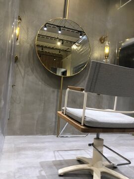 【和泉中央】≪社会保険完備≫≪月給21万円≫≪最短1年半デビュー≫≪月8,9日休み≫営業時間内のレッスン可能なので効率よく学べます！和気あいあいとした雰囲気のサロンです！「Ster.（ステラ）」からアシスタント（美容師）の求人☆★☆