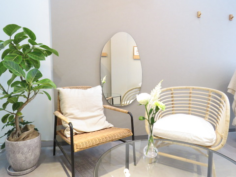 【本通】≪社会保険完備・育休産休制度（実績あり）・選べる働き方・ネイル髪型自由≫充実した福利厚生のもとあなたに合った働き方が実現できます！幅広いメニューが多くの女性に愛されるサロン「Lilium kelly（リリウム ケリー）」からネイリスト（ネイル）の求人☆☆