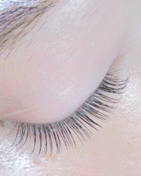 【三宮】≪土日休みOK≫≪週1日～、1日3時間～OK≫≪ママさんの応募歓迎≫高単価サロンでステップアップしたい方にオススメ！ライフスタイルに合わせた働き方ができます！「GRACE（グレース）」からアイリスト（まつげエクステ・まつげパーマ）の求人☆☆