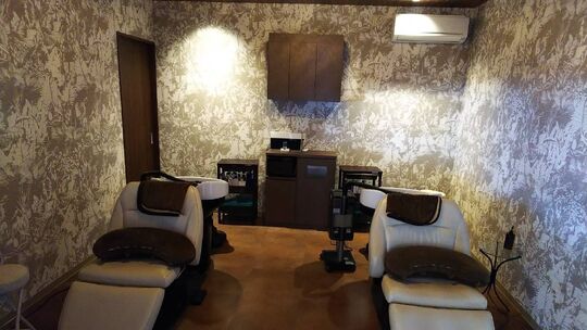 【志免】≪平均退勤時間18:00〜18:30・社会保険完備≫子育て中のママさんも歓迎！！全員接客で幅広い年代のお客様に愛されるヘアサロン「トップモード 志免店（トップモードシメテン）」からスタイリスト（美容師）の求人☆★