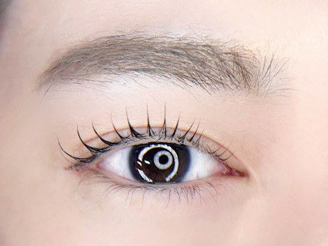 【西梅田】≪未経験OK≫≪日祝休みも可能≫≪研修中もお給料あり≫≪産休育休実績多数あり≫働きやすい環境が整っているサロン！自身もオシャレしながら働けるトータルビューティーサロン！「DRESS UMEDA（ドレスウメダ）」からアイリスト（まつげエクステ・まつげパーマ・アイブロウ）の求人☆☆