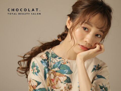 【阿倍野】売上に応じて、休みが増えて基本給が上がる！！平均月給40～50万円！！≪社会保険完備≫≪月給25〜34.5万円＋指名料還元≫≪月平均10日休み≫≪時短社員相談OKでママさんでも活躍できる≫平均単価15000円！！女性美容師もキラキラ働き続けられる！女性活躍サロン「Chocolat Abeno（ショコラアベノ）」からスタイリスト（美容師）の求人☆☆