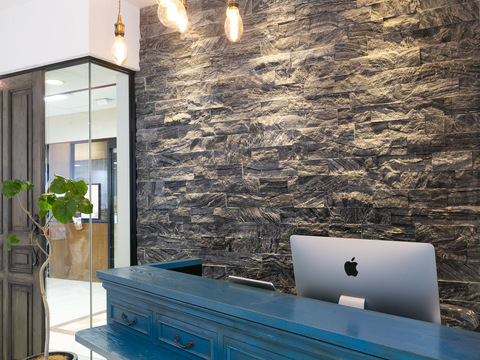 【南ウッディタウン】◆社会保険完備／完全週休2日制／毎週日曜休みもOK／17時半過ぎに退勤／有給休暇あり◇無理なく長く働ける環境を用意！備品などはすべて会社で用意します。これまでの経験を活かし活躍できるプライベートサロン「PIANE EYE 南ウッディタウン（ピアーネアイミナミウッディタウン）」からアイリスト（まつげエクステ・まつげパーマ・アイブロウ）の求人☆☆