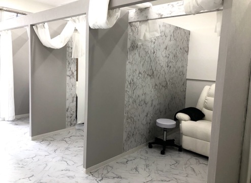 【大井町】◆完全週休2日制・土日休み可能・実働8時間・髪色、ネイル自由・社会保険完備◆勤務10～19時なので退勤も早め！ホワイトな待遇で、眉のプロフェッショナルになれるサロン！「I’ck 大井町店（アイックオオイマチテン）」からアイブロウリストの求人☆☆