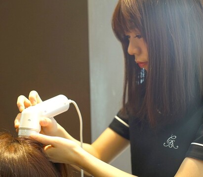 【河内磐船】≪完全週休2日制＆社会保険完備≫≪賞与あり≫≪ママさん美容師も大歓迎≫店舗展開も計画中で勢いのある人気サロン！「Jade voir（ジェイドボワール）」からスタイリスト（美容師）の求人☆☆