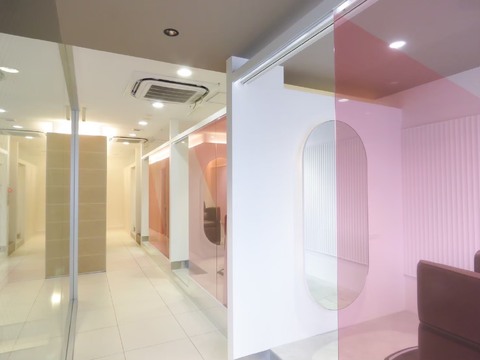 【北浦和】選べる雇用形態！◆産休育休実績あり・有給休暇あり・寮あり・住宅手当あり・社会保険完備・独立支援制度あり◆高単価＋高い集客力で回転式ではない入客スタイルでしっかり稼げます！自由な社風で自身に合った働き方が可能です「ANEW 北浦和店（アニューキタウラワテン）」からスタイリスト（美容師）の求人☆★