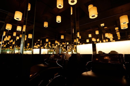 ≪社会保険完備≫≪高収入≫≪働き方の選択可能≫≪駅チカ≫≪マンツーマン接客≫≪高単価≫集客に自信あり！ひとりひとりのお客様と丁寧に関わり美容師としてのやりがいはもちろん自分の時間も確保できるのでプライベートの充実も可能です！店舗展開を予定しているのでまだまだ活躍できるチャンスがある人気ヘアサロン「Aman hair-e 吉祥寺東口店（アマンヘアーイーストキチジョウジヒガシグチテン）」からスタイリスト(美容師)の求人☆★