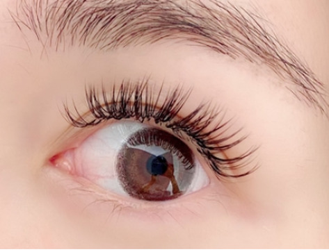 【土山】≪社会保険完備≫≪有給休暇あり≫≪実働8時間≫≪産休育休制度あり≫≪交通費全額支給≫落ち着いた雰囲気でゆったりした空間で施術できます！大人女性に大人気のトータルビューティーサロン「MADEMORE 土山店（マドモアツチヤマテン）」からアイリスト（まつげエクステ・まつげパーマ・アイブロウ）の求人☆☆