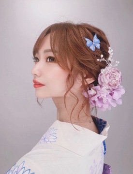 【櫛田神社前駅】≪未経験OK・毎週日曜休み・実働8時間・社会保険完備・髪型や服装は自由・最大月9日休み≫未経験でも充実した研修体制があるのでご安心ください！ヘアセットサロン「MUA（ムーア）」からヘアメイクの求人☆☆