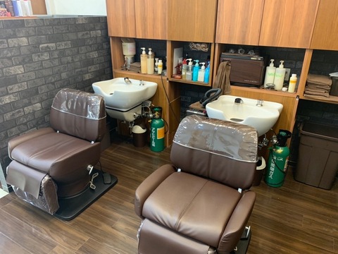 【センター北】◆土日休みOK・完全週休2日制・産休育休実績あり・社会保険完備◆集客力が強く、短い勤務時間でしっかり稼げます！ホワイトな待遇が魅力のアンチエイジングサロン「SEASON PLUS（シーズンプラス）」からスタイリスト（美容師）の求人☆★