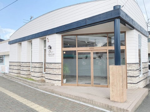 【大野城駅】≪社会保険完備≫≪月8日休み≫≪高単価サロン≫≪土日休みOK≫≪ママさん美容師歓迎≫アットホームな少人数サロン！美容師として長く勤務したい方へ！ブランクのある方も歓迎！「CRATCH HAIR DESIGN（クラッチヘアーデザイン）」からアシスタント（美容師）の求人☆★