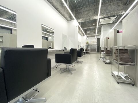 【栄駅】◆19時退勤可能・残業手当あり・月8日休み・有給休暇あり・社会保険完備◆美容師としてスキルアップできる環境を整えています！エリア高水準な労働環境「2026年5月頃、栄駅周辺にオープン予定の美容室」よりアシスタント（美容師）の求人☆★