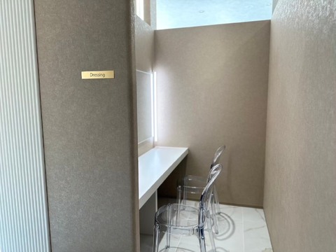 【銀座】≪正社員も土日休みOK≫≪早番遅番制の実働8時間≫≪WワークOK≫≪3つの雇用形態から選択可能≫≪社保完備≫≪GW・夏季・年末年始・有給休暇あり≫≪産休育休実績あり≫モデルやインフルエンサー、スポーツ選手などからも支持されている有名店！神戸の人気店が銀座にもオープン！完全個室のエステサロン「Silk de River 銀座店（シルクドリバーギンザテン）」からエステティシャンの求人☆☆