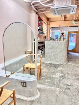 【谷町9丁目】≪社会保険完備≫≪最低保証給23万円≫≪平均月給35万円≫≪完全マンツーマン≫頑張った分をしっかり還元してくれます！髪質ケアに注力しているサロン！「iru（イル）」からスタイリスト（美容師）の求人☆★