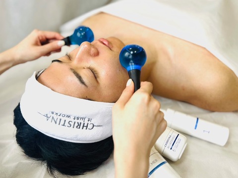 【心斎橋】≪早番の場合18:30退勤可能≫≪給休暇消化率100％≫≪土日は月2回休みOK≫≪月12日or月8日休みの選択制≫≪髪色ネイル自由≫≪1週間の連休も取得可≫≪平均月給28〜35万円≫≪都度払いのメニューあり≫≪新卒生・未経験OK≫頑張った分はしっかり歩合で還元！「joieange 心斎橋店（ジョアアンジェシンサイバシテン）」からエステティシャン（エステ）の求人★☆★