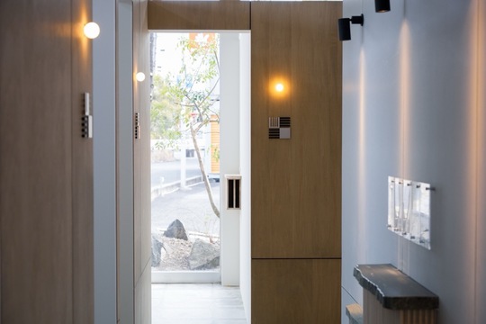 【徳重】≪選べる休日≫≪土日休み／連休の取得可能≫≪毎月入客チャンスあり≫入社2ヵ月は50万円の最低保証給あり！半休制度を設けている為、あなたののライフスタイルに合った働き方が可能！「EcorE（エコール）」からスタイリスト（美容師）の求人☆★