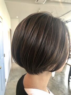 【福知山】≪日曜は17:30に営業終了≫最短2年以内にデビュー可能！営業時間内レッスンもOK！地域密着型の少人数制サロン！「ツバメヘア」よりアシスタント（美容師）の求人☆★