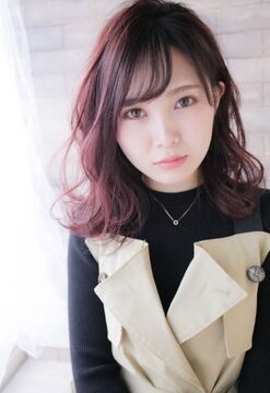 【近鉄八尾駅】≪入社祝い金10万円！≫≪月35万円以上の高収入が可能≫≪指名50％還元／フリー40％還元≫頑張り次第でスタッフ一人あたり月200名以上のお客様を担当可能！デザインカラーが得意なサロン！お仕事もプライベートも充実します！hair’s RooM（へアーズルーム）からスタイリスト（美容師）の求人☆★