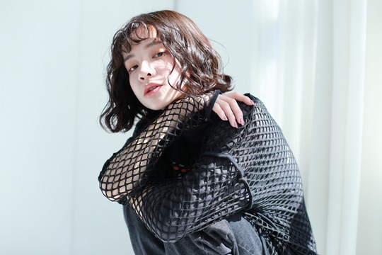 【新福島】プライベート空間を大切にした半個室サロン≪社会保険完備≫≪年間休日115日≫≪実働8時間≫≪カット最終受付18:00≫≪平均単価10000円以上≫スタッフの定着率抜群！！なりたい美容師像を応援する「Litzy by KHAIR 女性専用サロン（リジーバイハイルジョセイセンヨウサロン）」からスタイリスト（美容師）の求人☆☆