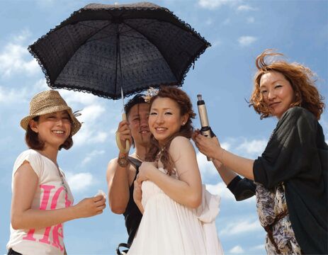 【天神南】パートアルバイトは土日祝休み＆短時間勤務相談OK！正社員は実働8時間・社会保険完備・ママさん美容師も活躍、産休育休あり！急な子供さんの病気等にも速やかにお休みの対応可能。将来の独立も応援！！コンテスト受賞者から直接技術を指導してもらえるので高い技術が学べドンドン成長できる「AVEC PLAISIR 南天神店（アベック プレジールミナミテンジンテン）」からスタイリスト（美容師）の求人☆★