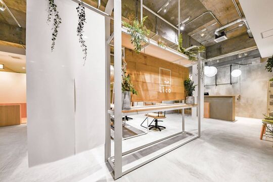 【近鉄八尾駅】≪月給23万円≫≪2店舗目出店予定に伴いスタッフ大募集≫≪月8,9日休み≫≪社会保険完備≫≪土日休みOK≫≪有給休暇あり≫≪美容師とアイリストの兼任も可能≫≪2年以内にデビュー可能≫まつ毛パーマやアイブロウも学べる！営業時間内レッスン可能！スタッフ同士仲が良く、離職率0％！！ショートやボブスタイルが得意なサロン！「Lico（リコ）」からアシスタント（美容師）の求人☆☆