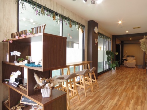 【宮の陣】≪月給30万円も可能・土日祝の希望休OK・月8日休み・社会保険完備・実働8時間・未経験OK・営業時間18時まで・残業なし・研修中も給与あり≫未経験の方もご安心ください！1日でも長く働ける環境づくりに取り組みます！店舗展開中のアイラッシュ&ネイルサロン「Madonna Lily（マドンナリリー）」からアイリスト（まつげエクステ・まつげパーマ・アイブロウ）の求人☆☆