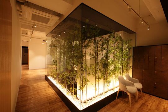 【河内松原】≪日曜祝日定休≫≪社会保険完備≫≪17時営業終わり≫≪週3日～、1日4時間～OK≫ブランクある方にはサポートもあるので、ママ美容師さんも安心です！子育てと仕事を両立できる、地域に愛されるサロン「SAZAE（サザエ）」からスタイリスト（美容師）の求人☆☆