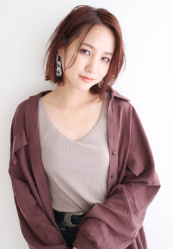 【南ウッディタウン】≪完全週休2日制／社会保険完備／19時半過ぎに退勤可能≫自由度の高い働き方でライフスタイルに合わせた勤務が実現！毎週日曜日をシフトで休みにすることも可能！抜群の待遇で長く働ける完全個室のプライベートサロン「PIANE（ピアーネ）」からスタイリスト（美容師）の求人☆★