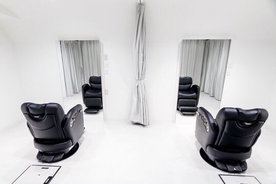 【上大利】≪社会保険完備！人気の受付のお仕事≫たくさんのお客様をあなたの笑顔でHAPPYにしてください！全員でお客様を大切にしているヘアサロン「Blue vibration 〜universe〜（ブルーバイブレーションユニバース）」からレセプション（受付）の求人☆☆