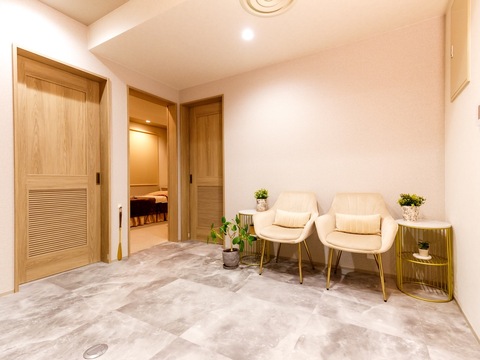 【谷町六丁目】≪隔週で土日のお休み取得可能≫≪連休の取得可能≫≪産休育休制度あり≫≪完全個室≫ゆっくりじっくりお客様と関われるサロン「マタニティ＆産後ケア エアリーボディ 谷町店（マタニティ＆サンゴケア エアリーボディタニマチテン）」からエステティシャンの求人☆☆