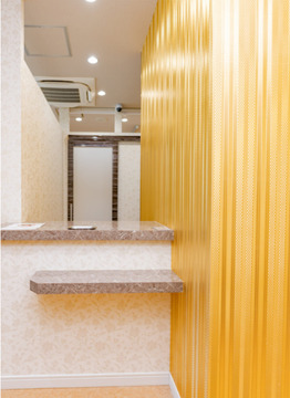 【池袋】≪産休育休実績あり・髪型ネイル自由・有給休暇あり≫しっかり研修できるので、経験が浅い方でも安心！メディア出演多数の大人気アイブロウ専門店「TOKYO BABE 池袋店（トウキョウベイブイケブクロテン）」からアイブロウリストの求人☆☆