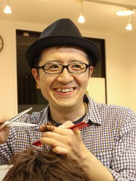 【牧落】◇◆平均退社19時半◆完全週休2日制選択可能◆◇1人ひとりのお客様を大切にし、じっくりと時間をかけて施術！オーナーさんの柔らかいお人柄も魅力の一つ♪箕面WISH(ミノウウィッシュ)からJr.スタイリスト・スタイリスト(美容師)の求人☆★☆