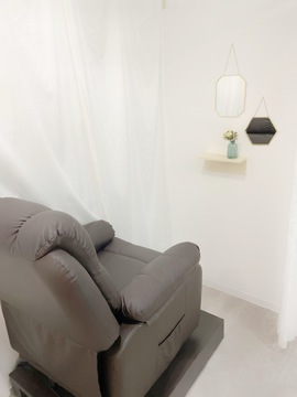 【南巽】≪社会保険完備≫≪16時までの勤務OK≫≪平日のみの勤務OK≫≪髪色・ネイル自由≫！20代の女性を中心に、幅広い世代のお客様から人気！丁寧なカウンセリングで、お客様1人1人の魅力を引き出すサロン！「K's LASH（ケーズラッシュ）」からアイリスト（まつげエクステ・まつげパーマ・アイブロウ）の求人☆☆