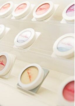 【二子玉川】《月8日or10日休選択可能★社保★ボーナス年2回★抜群の研修制度で安心♪長く勤められる待遇面も魅力的です！INFACIOUS 二子玉川店（インフェイシャスフタコタマガワテン）からアイリスト（アイデザイナー・まつげエクステ）の求人☆☆