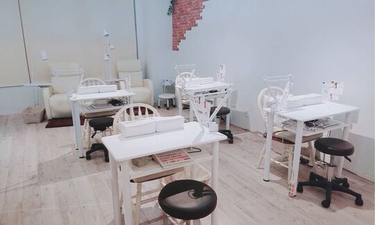 【大日】≪月給25万円〜≫≪早番は18時まで≫≪実動8時間のシフト制≫≪社会保険完備≫≪交通費全額支給≫施術時間にゆとりがあります！今後の店舗展開の為スタッフを大募集！「Salon de ramu（サロンドラム）」ネイリスト（ネイル）の求人★☆