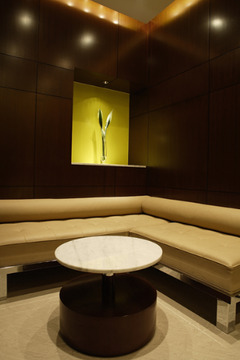 【六本木】◆土日休み可能・完全週休2日制・社会保険完備◆豊富なインセンティブと、お休みもしっかりとれるので、仕事もプライベートも充実できます。AMRTA beauty＆relaxation（アムリタビューティーアンドリラクゼーション）からエステティシャンの求人☆☆