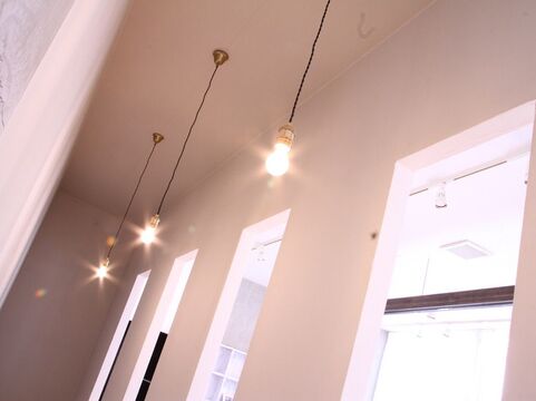 【JR福山駅】≪社会保険完備≫入客チャンスあり！土日のお休み希望も相談可能。カラーとスパを得意とするトレンドサロン「Un-Secret（アンシークレット）」からスタイリスト（美容師）の求人★☆★