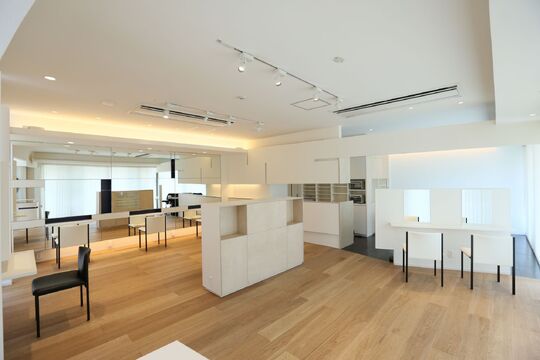 【大池】≪社会保険完備≫≪寮完備≫≪社宅補助・食費補助あり≫≪土日休み相談OK≫地方出身の方や1人暮らしの方が安心して生活ができる環境を提供！スタッフの仲も良く、確かな技術も取得可能！みはら美容室 藤原台店（ミハラビヨウシツオオイケテン）からスタイリスト（美容師）の求人☆★